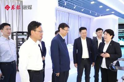 今天,許昆林走訪吳江6家民營(yíng)企業(yè)